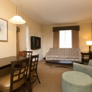 staySky Suites I - Drive - LivingRoom1